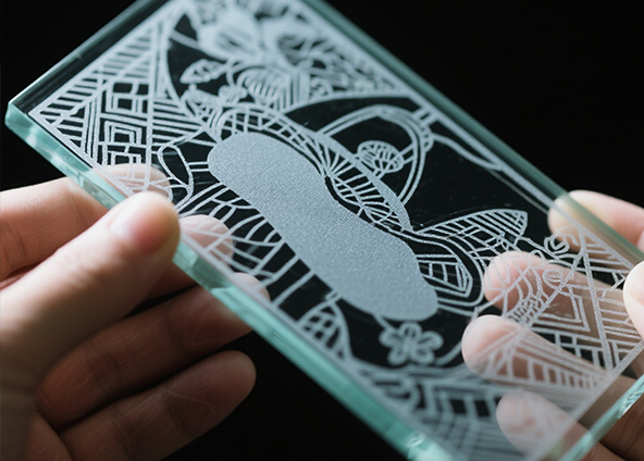 Melyik lézervezérlőt válasszam lézergravírozó üveghez?