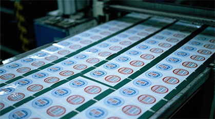 Ez a lézervezérlő új lehetőségeket tár fel a lézeres stancolásra.